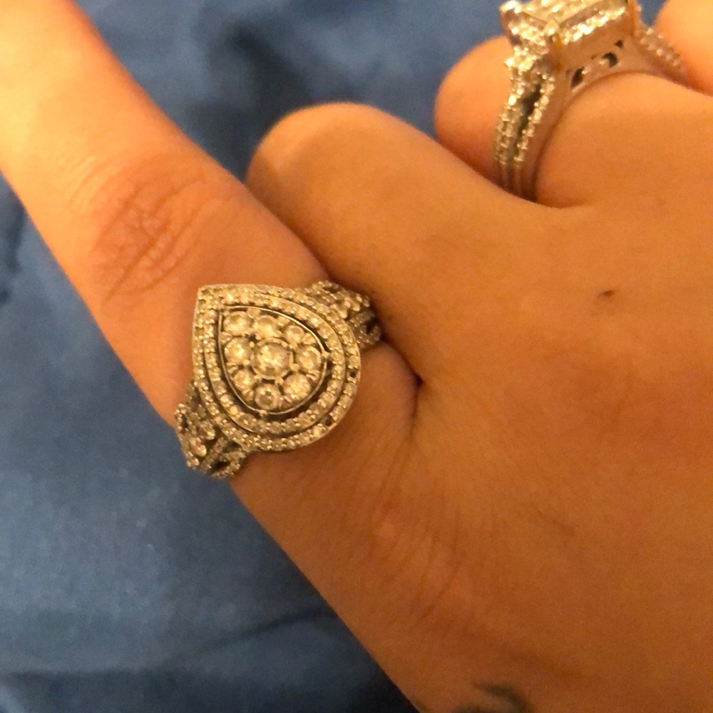10k diamond ring